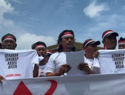 Warga Gelar Aksi Long March, Minta Bareskrim Tangkap Kades Kohod Terkait Pagar Laut