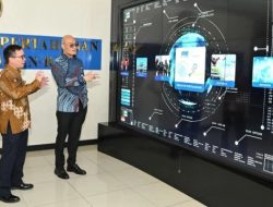 DUH! Kemenhan Pamer Media Interaktif ke Deddy Corbuzier, Tulisan Lorem Ipsum di Layar Bikin Salfok