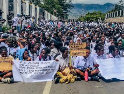 Demo Tolak Makan Bergizi Gratis Berujung Ricuh, Siswa Papua Mintanya Pendidikan Gratis