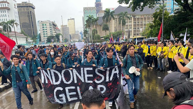 Demo Indonesia Gelap: Mahasiswa Desak Batalkan RUU Kejaksaan, Polri dan TNI