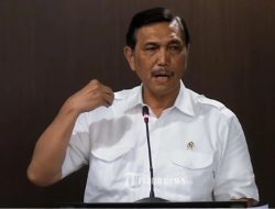 Usai Sindir Seruan #Indonesia Gelap, Aksi Luhut Kesal Dikritik Viral Lagi: Pindah Aja Kau dari Indonesia!