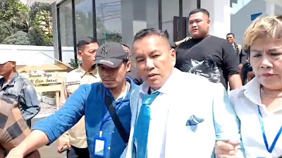 Hotman Paris Dilarikan ke Rumah Sakit, Razman: Mukanya Pucat dan Tak Fokus saat Ditanya!