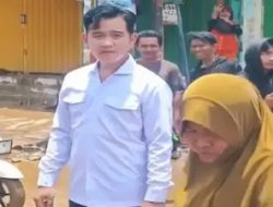 Males! Ibu-ibu Korban Banjir di Bekasi Tolak Bantuan Wapres Gibran