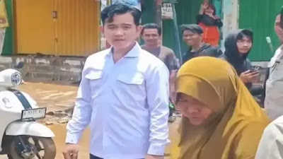 Males! Ibu-ibu Korban Banjir di Bekasi Tolak Bantuan Wapres Gibran