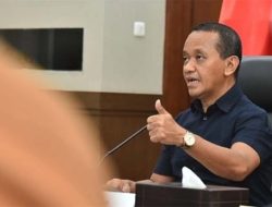 HP Jatuh Saat Kabur dari Wartawan, Reaksi Panik Bahlil Lahadalia Jadi Sorotan: Wah Fix!