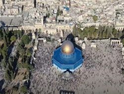 Ketegangan Meningkat Selama Ramadan, Israel Rampas Toa Masjid Al-Aqsa