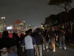 Sempat Rusuh, Peserta Aksi yang Gelar Demo di Depan Gedung DPR/MPR RI Dibubarkan Paksa oleh Polisi