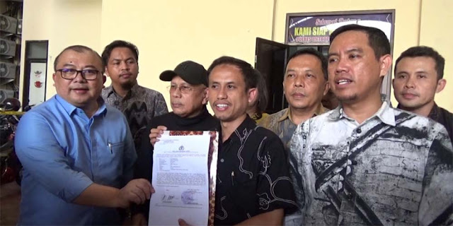 Dokter hingga Mantan Pejabat Dilaporkan ke Polisi Buntut Gaduh Ijazah Jokowi