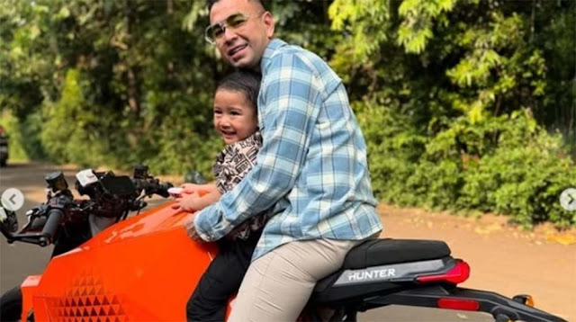 Motor Listrik Termahal di Indonesia Tiba di Garasi Raffi Ahmad, Cuma 3 Detik ke 100 Km/Jam!