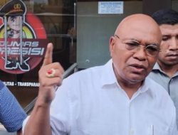 Petrus Selestinus: Sita Ijazah Jokowi untuk Kepentingan Umum dan Kepastian Hukum!