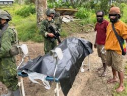 TNI Lumpuhkan Tokoh OPM Nekison Anumbi, Selongsong Peluru, Kapak, hingga Parang Diamankan