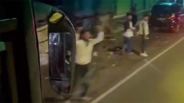 Tak Kapok Tragedi Kanjuruhan, Oknum Aremania Berulah Lempari Bus Persik Kediri