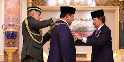 Prabowo Terima Bintang Kebesaran Tertinggi dari Sultan Brunei