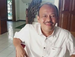 Tangkap Jokowi dan Pengacaranya!