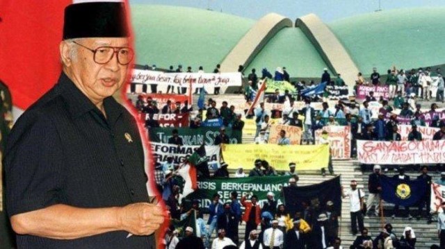 Cerita Cak Nun Soal Soeharto Lengser: Di Balik 21 Mei 1998 Yang Tak Semua Orang Tahu