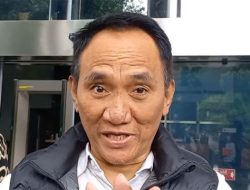 Andi Arief Percaya UGM, Sebut Mengada-ada Kasus Ijazah Dibawa ke Forensik Internasional: Lama-lama Ngeselin
