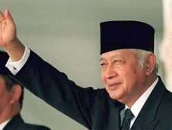 Pemberian Gelar Pahlawan Nasional ke Soeharto Tidak Tepat