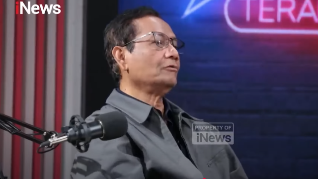 Diduga Membela Jokowi di Polemik Ijazah, Mahfud MD Bakal Dilaporkan ke Pengadilan