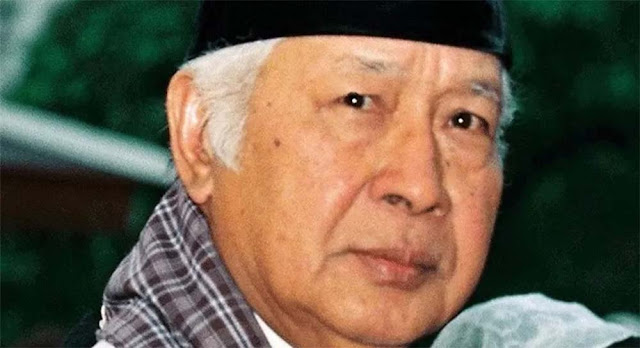 Nama Besar Soeharto Tidak Perlu Diglorifikasi sebagai Pahlawan