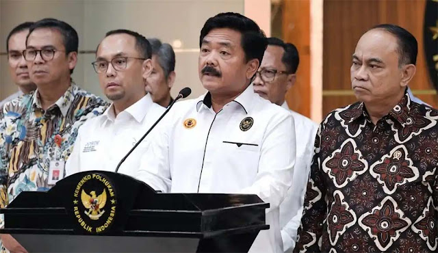 Fee 50% Judol Timpa Budi Arie: Satgas Judol Bentukan Jokowi Harus Diperiksa!