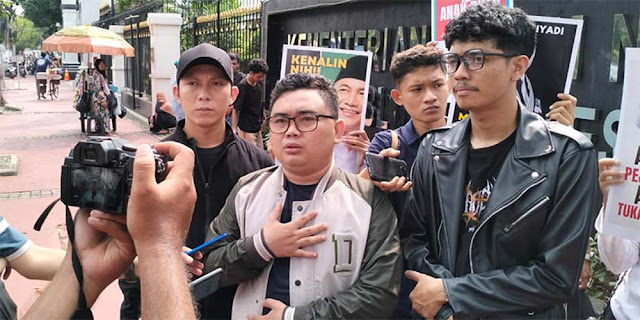 Aktivis Minta Presiden Nonaktifkan Budi Arie