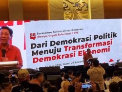 Hariman Siregar Senang Jokowi Nyalon Ketum PSI Dibanding di Balik Layar