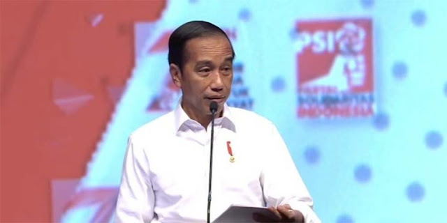 Pilih Gabung PSI, Jokowi Sudah Ketagihan Kekuasaan