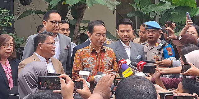 Jokowi Keliru Sebut Pemakzulan Wapres Harus Sepaket