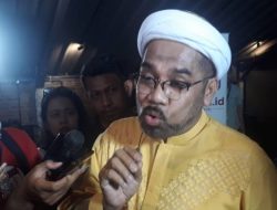 Sebut Gerombolan HTI/FPI Bangkit, Ngabalin: Mereka Mulai Beringas Serang Pak Jokowi!