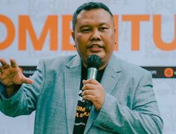 Diwarnai Kontroversi, Penulisan Ulang Sejarah Harus Dihentikan Sementara