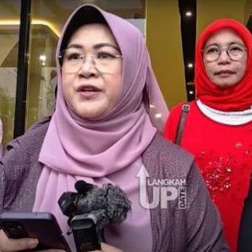 Anaknya Diteror dan Identitas Disebar, Dokter Tifa: Kok Banci Sekali