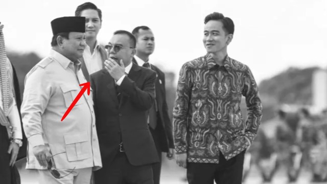 MISTERI 2 Menit Percakapan Rahasia Prabowo-Dasco Sebelum Terbang ke Arab Saudi