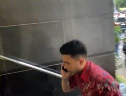 Ajudan dan Kuasa Hukum Jokowi Datangi Polda Metro, Ada Apa?