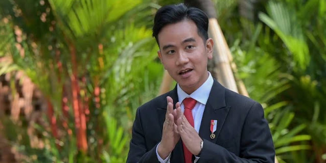 Menegakkan Keadaban Hukum dalam Demokrasi