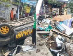 Diduga Mabuk, Mobil Dinas Polisi Tabrak Warga dan Kios di Dompu NTB, 6 Orang Terkapar