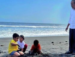 Disebut-sebut hanya Editan Belaka, Roy Suryo Komentari Foto Liburan Jokowi di Bali