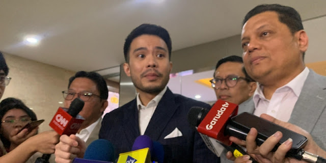 Roy Suryo Cs Diminta Tak Lagi Menuduh Jokowi Berijazah Palsu