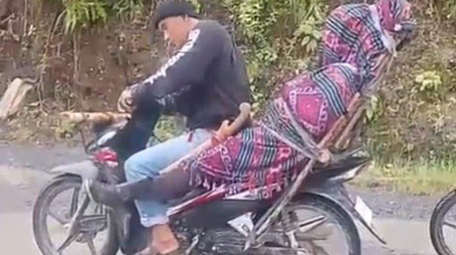 Viral Pemotor Bonceng Jenazah di Donggala, Potret Mirisnya Infrastruktur