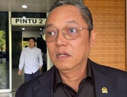 Luhut Sedih Jasa Jokowi Dilupakan, PDIP: Berlebihan!