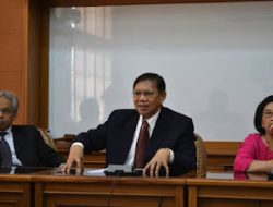 Mantan Rektor UGM: Nama Jokowi Tidak Tercatat di Daftar Wisudawan 1985