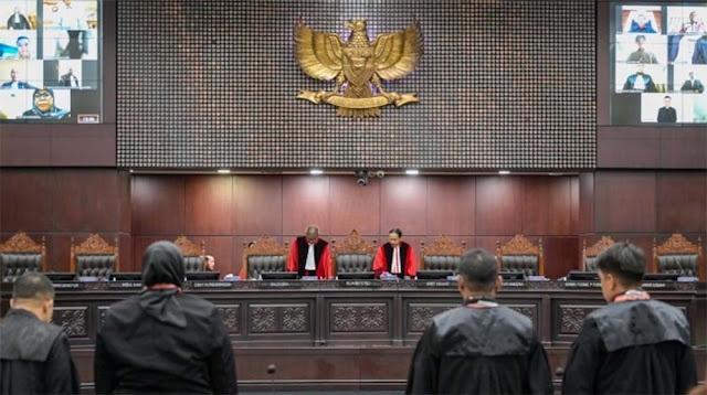 MK Tolak Gugatan Mahasiswa soal Syarat Capres-Cawapres Minimal S1, Mengapa?