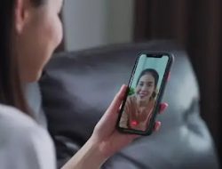 Bisnis Telepon Operator Seluler Tak Diuntungkan, Komdigi Bakal Batasi Panggilan Video Whatsapp