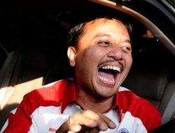 Digugat Rp1,5 M oleh Relawan Jokowi Paiman Raharjo, Roy Suryo Ngakak: Cuma Mau Pansos Aja
