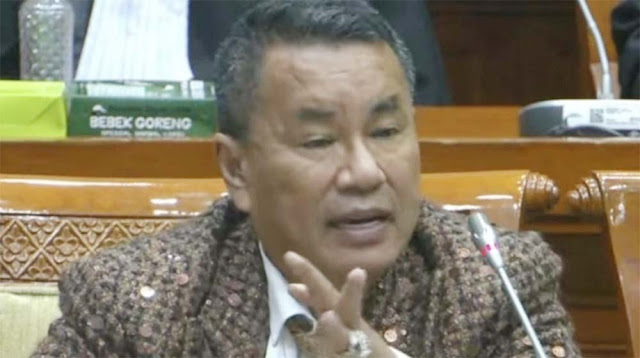 Hotman Paris Murka Lihat Pengacara Jokowi Duduk di Belakang Saat Sidang: Tidak Ada Harga Diri!