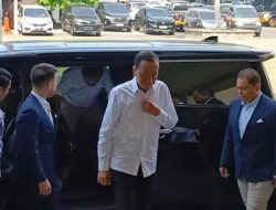 Jokowi Jalani Pemeriksaan di Polresta Solo, Bawa Ijazah Asli
