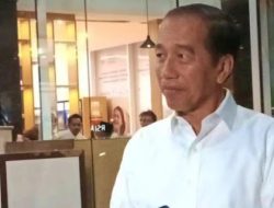 Tuding Ada Kekuatan Besar di Balik Polemik Ijazah Palsu, Jokowi Cuma Bikin Gaduh