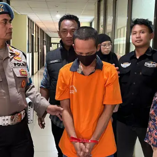 Ancam dan Ambil HP Korban, Ayah di Bekasi Perkosa Anak Kandung di Dekat Ibunya yang Tertidur Pulas