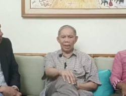 Roy Suryo Ungkap Banyak Polisi Datang ke Rumah Sofian Effendi Tanpa Ada Pemberitahuan, Ada Apa ini?