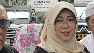 Dokter Tifa: Cuma Tujuh Persen yang Percaya Ijazah Jokowi Asli, Itu pun Bots