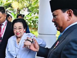 Megawati Utus Orang Temui Prabowo untuk Minta Berantas Buzzer
